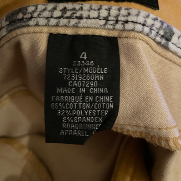 Mustard Jeggings - Picture 4 of 5